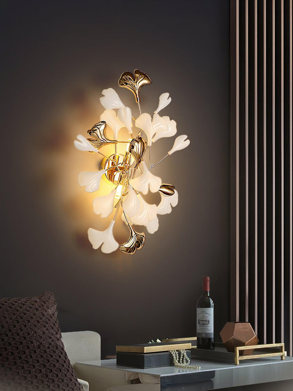 Gingko Sonia Wall Lamp