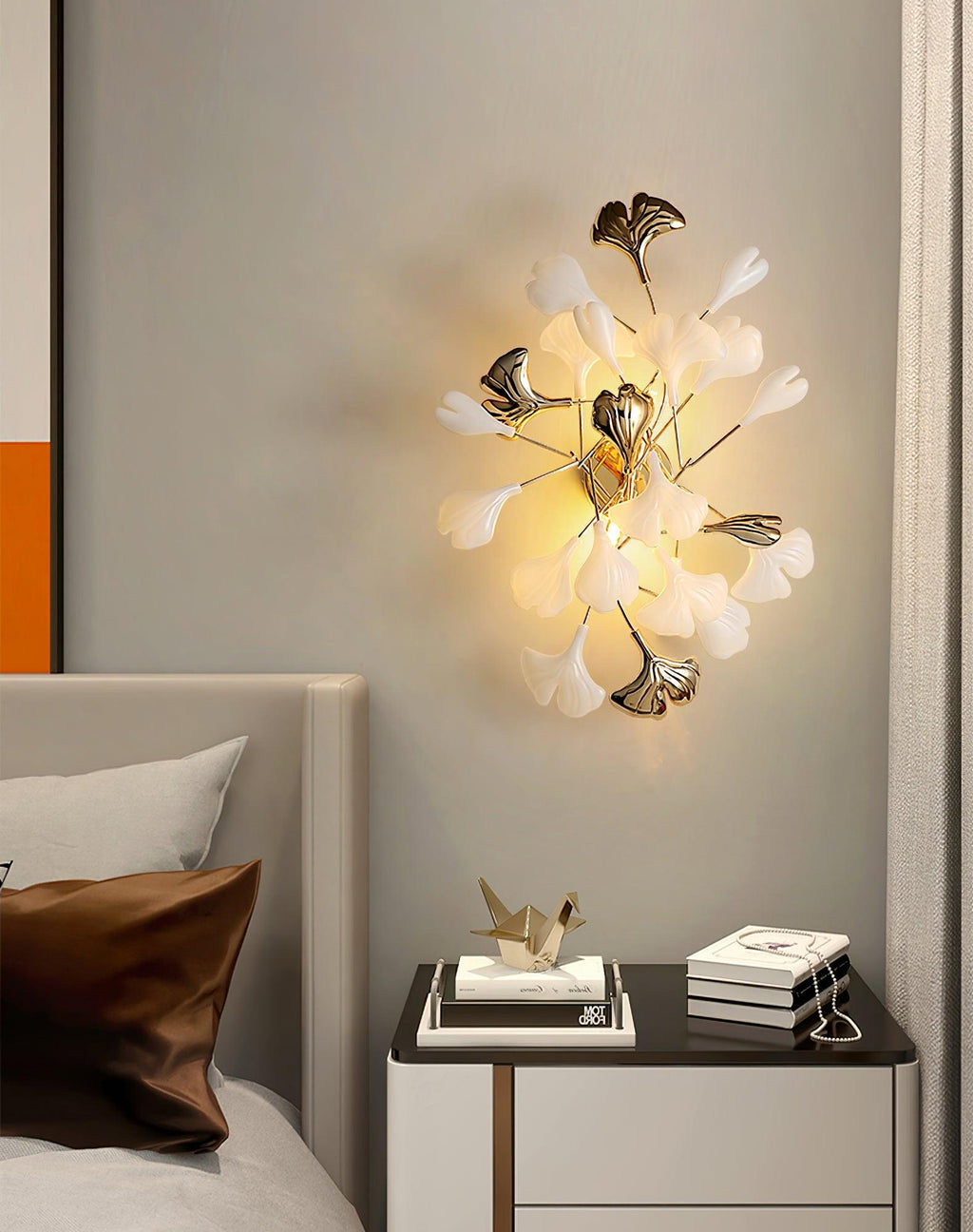 Gingko Sonia Wall Lamp