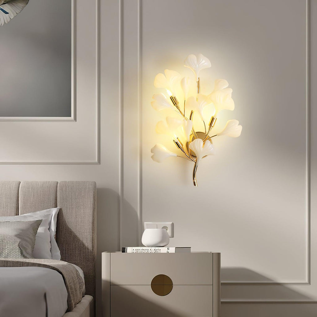 Gingko Sonia Wall Lamp