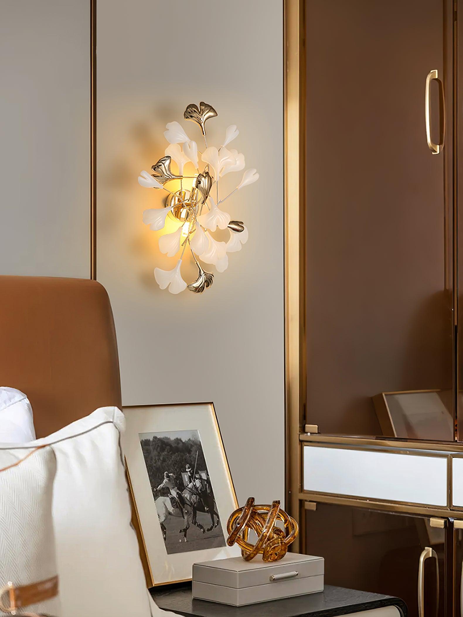 Gingko Sonia Wall Lamp