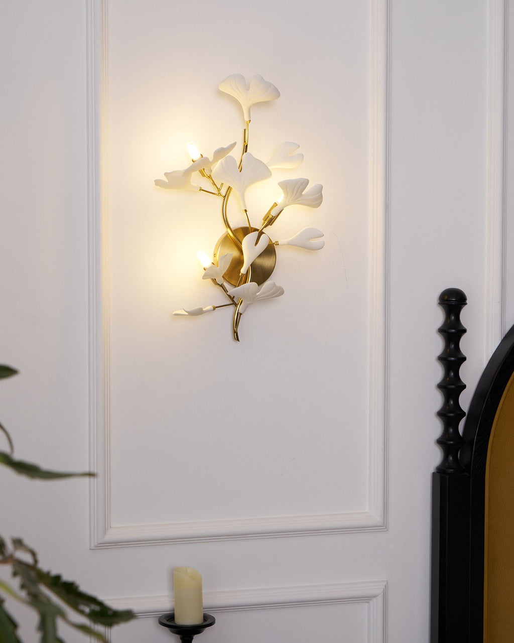 Gingko Sonia Wall Lamp