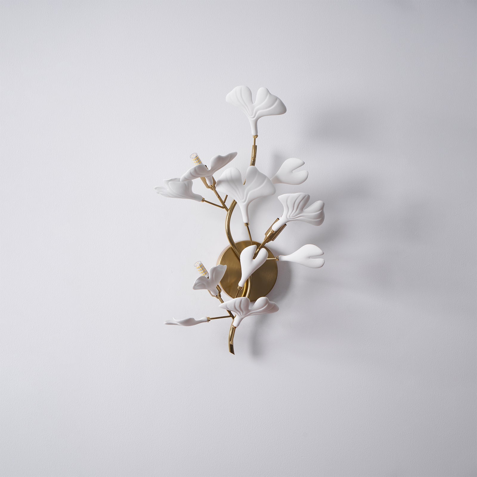 Gingko Sonia Wall Lamp