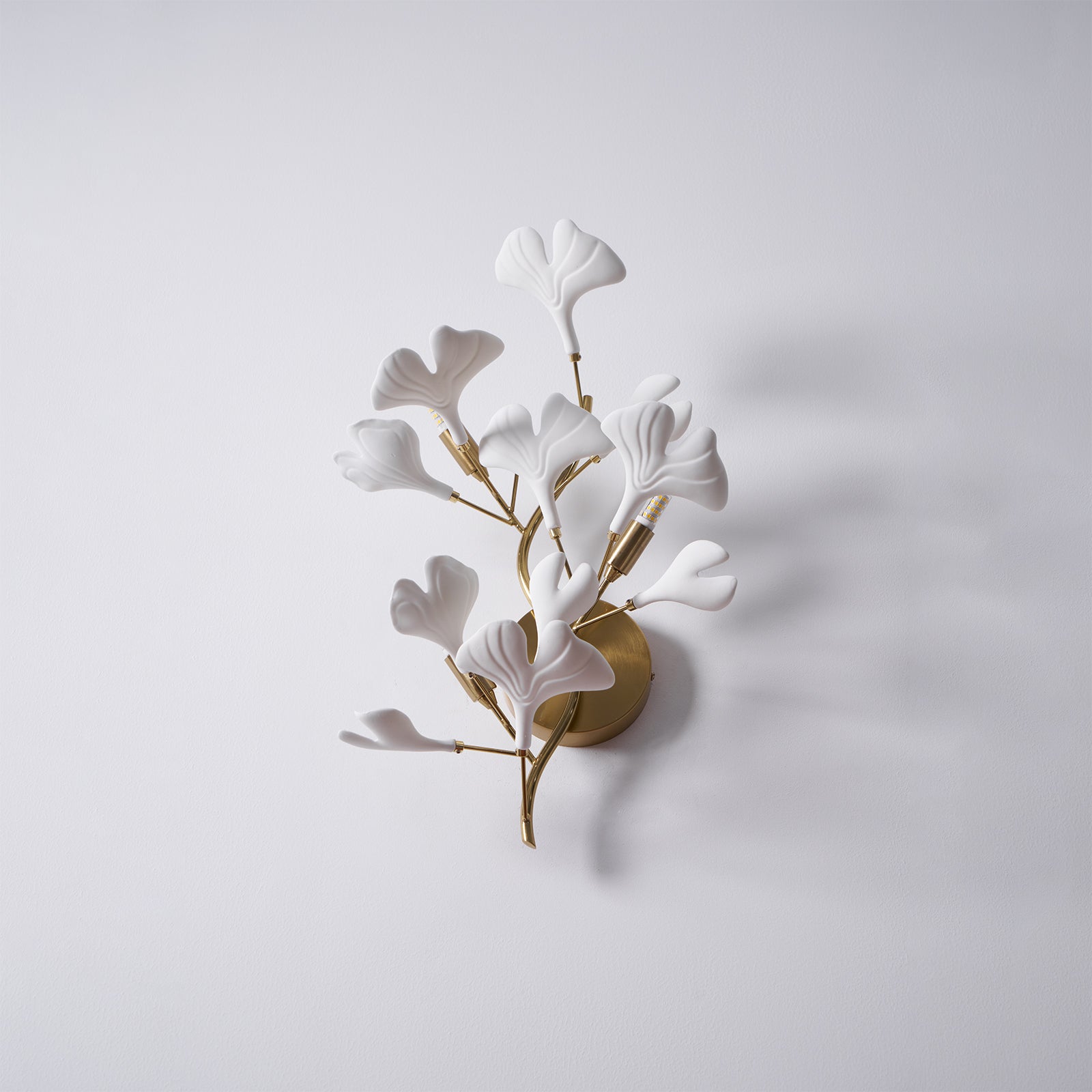 Gingko Sonia Wall Lamp