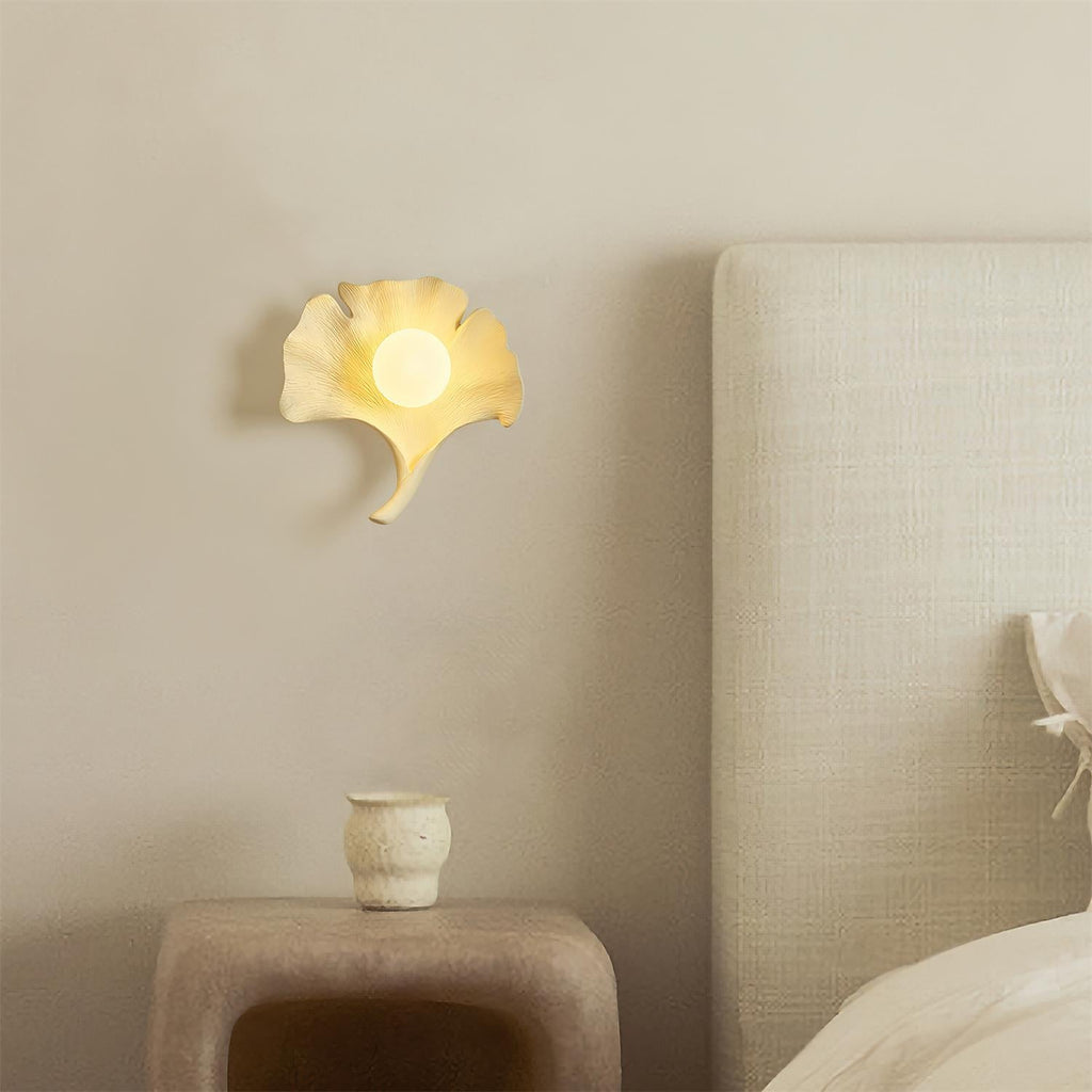 Ginkgo Leaf Wall Lamp