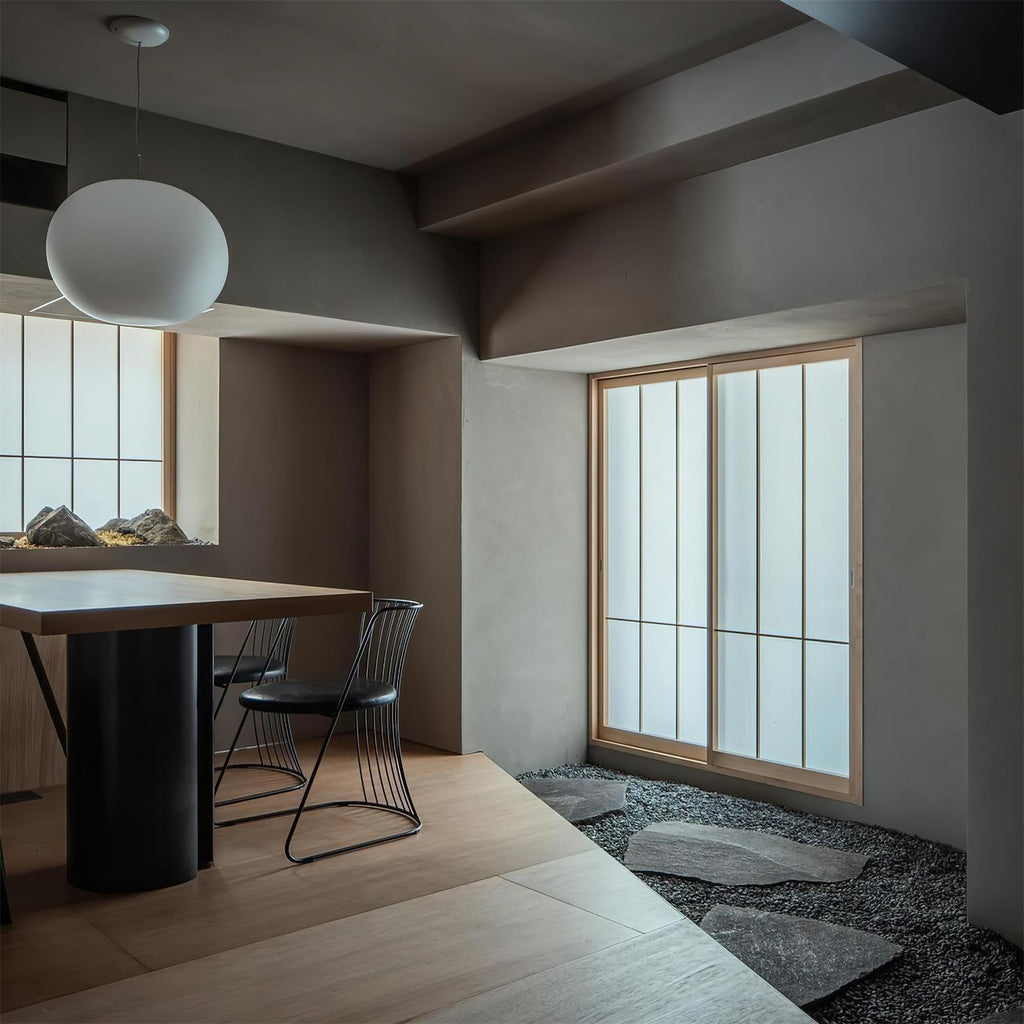 Gloating Pendant Lamp