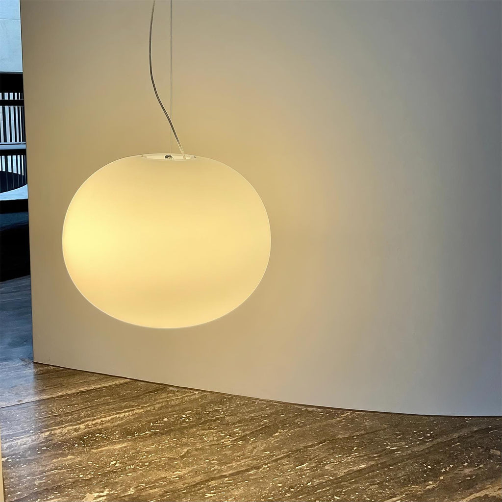 Gloating Pendant Lamp