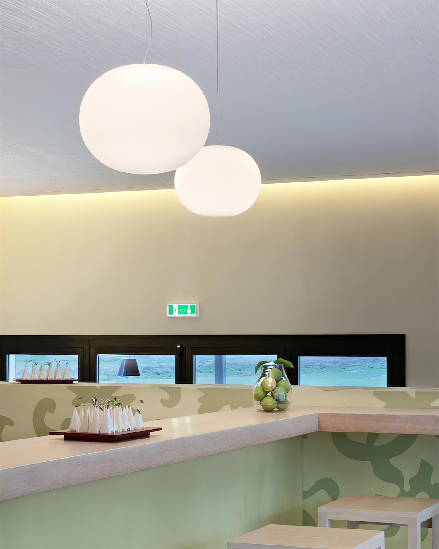 Gloating Pendant Lamp