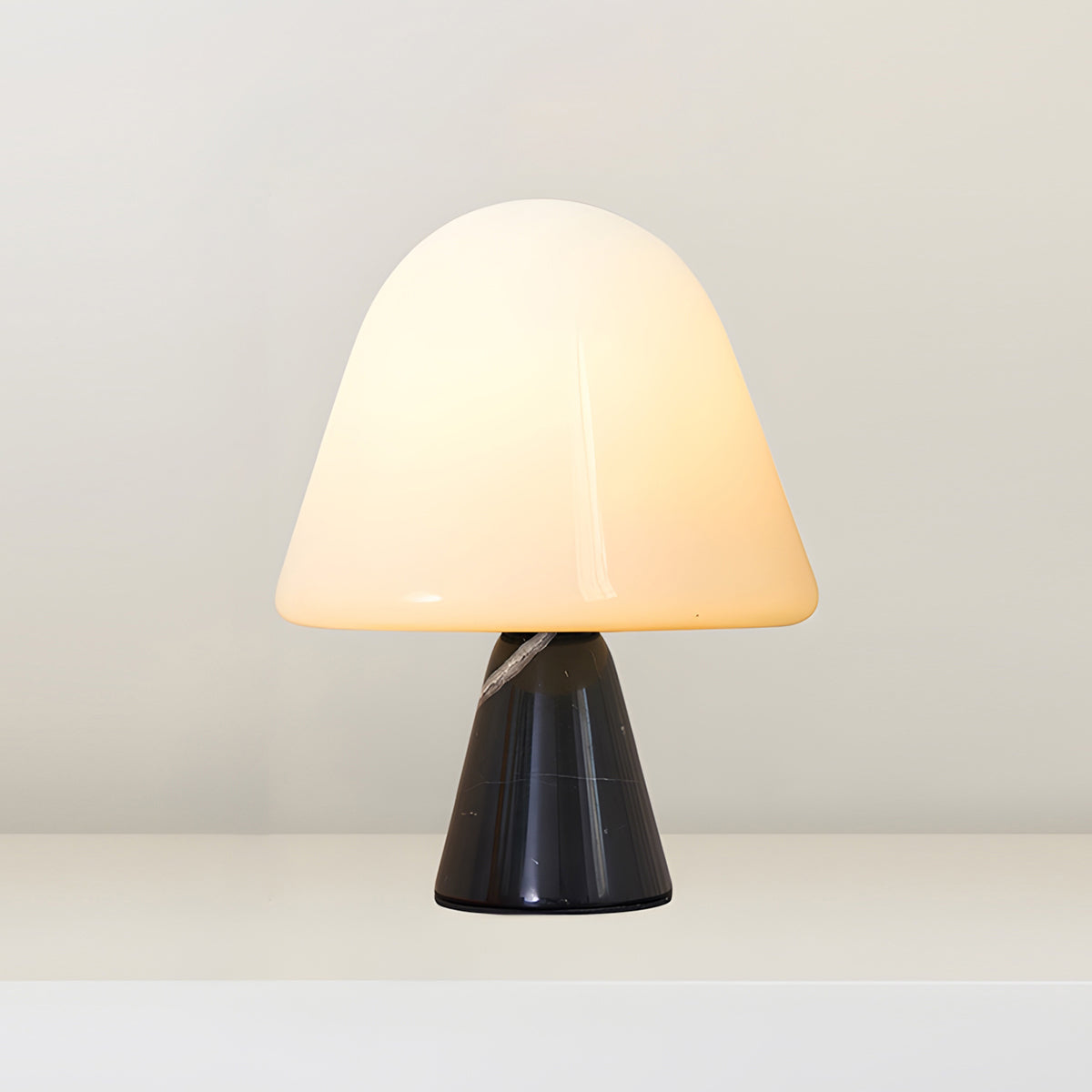 Glowra Table Lamp