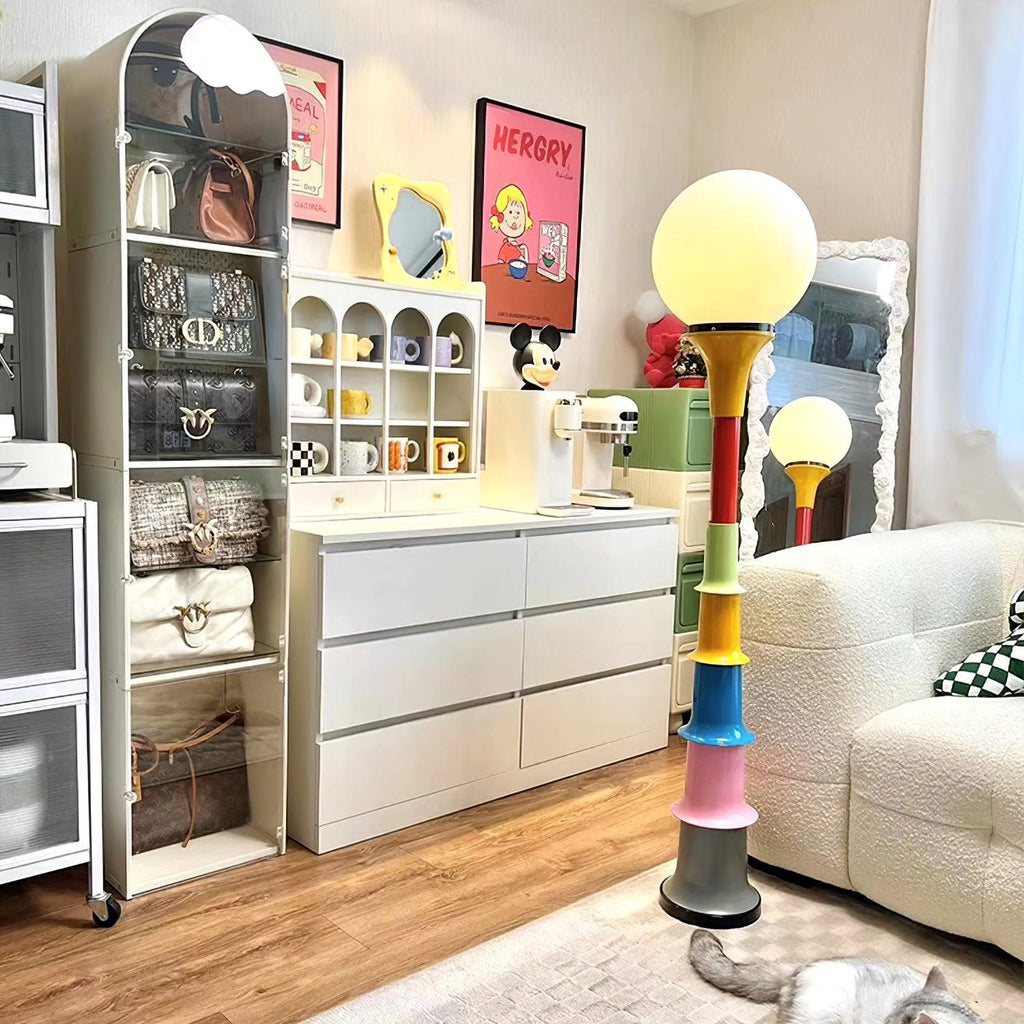 Grande Floor Lamp