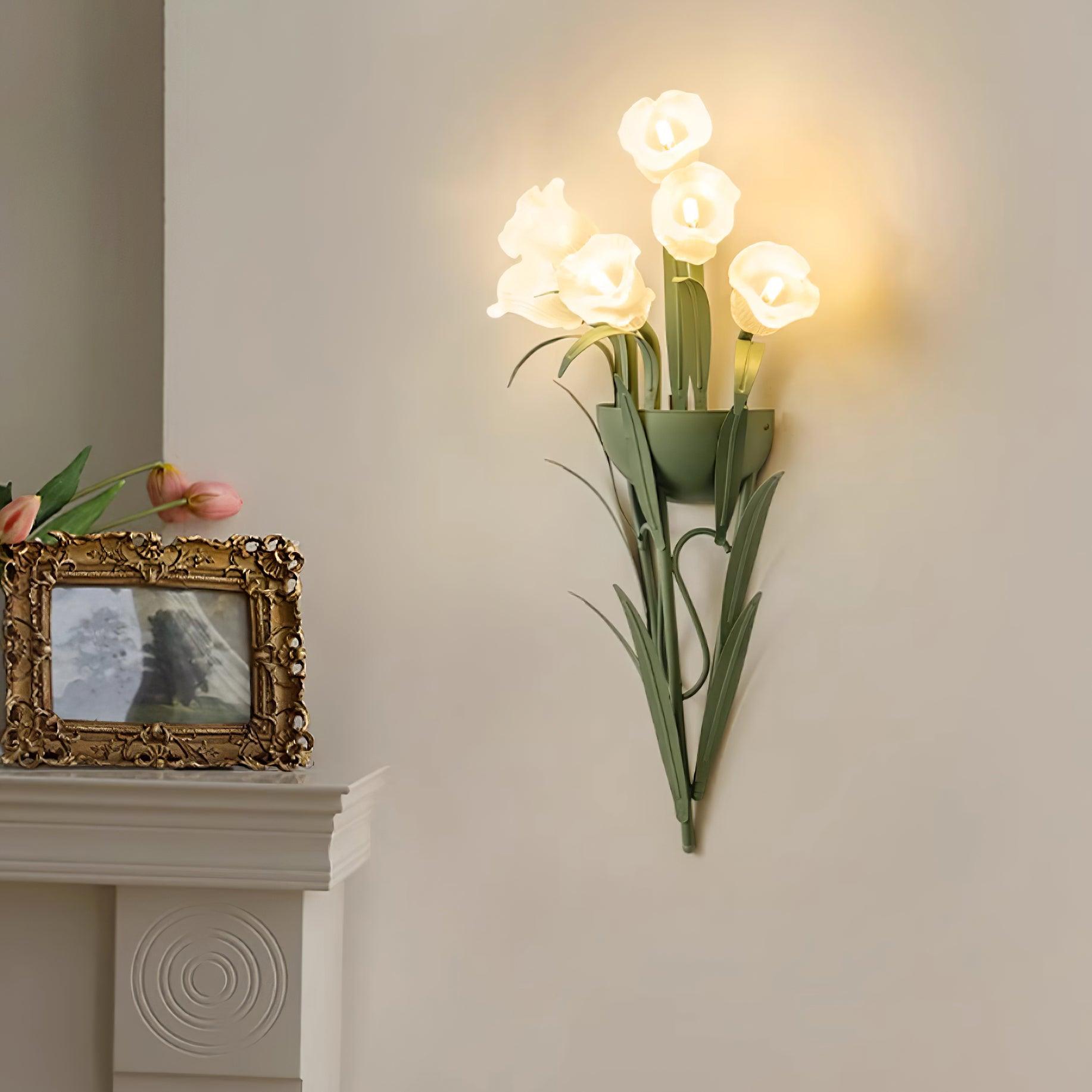 Green Sonia Wall Lamp