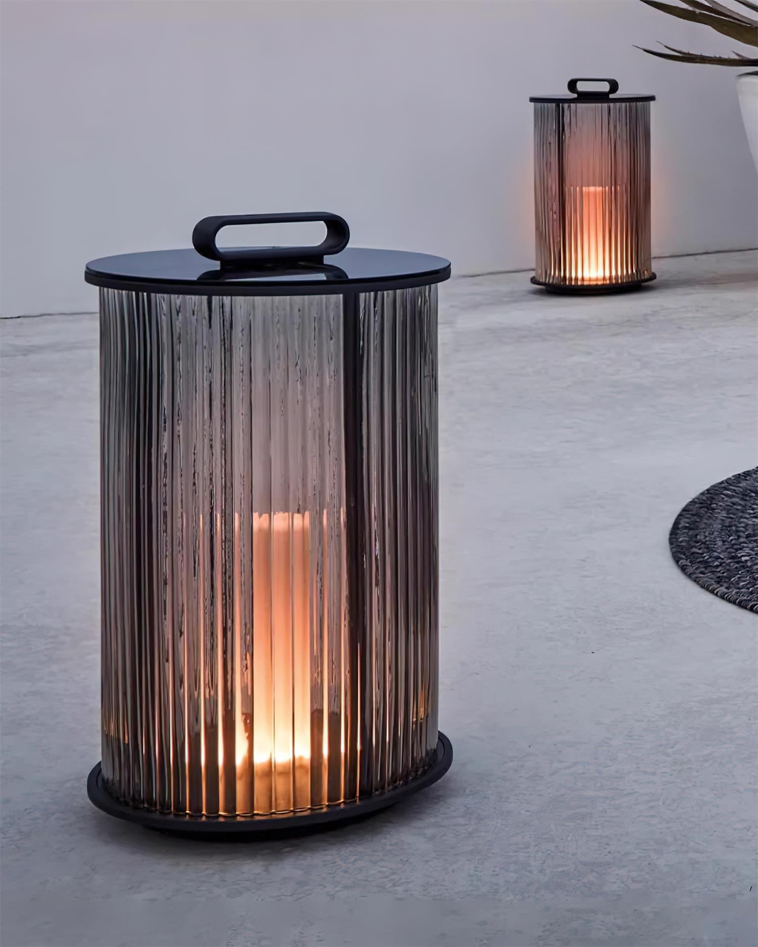 Greta Outdoor Lamp