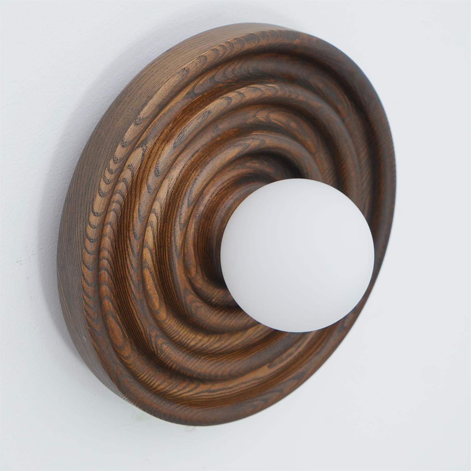 Grove Wall Lamp