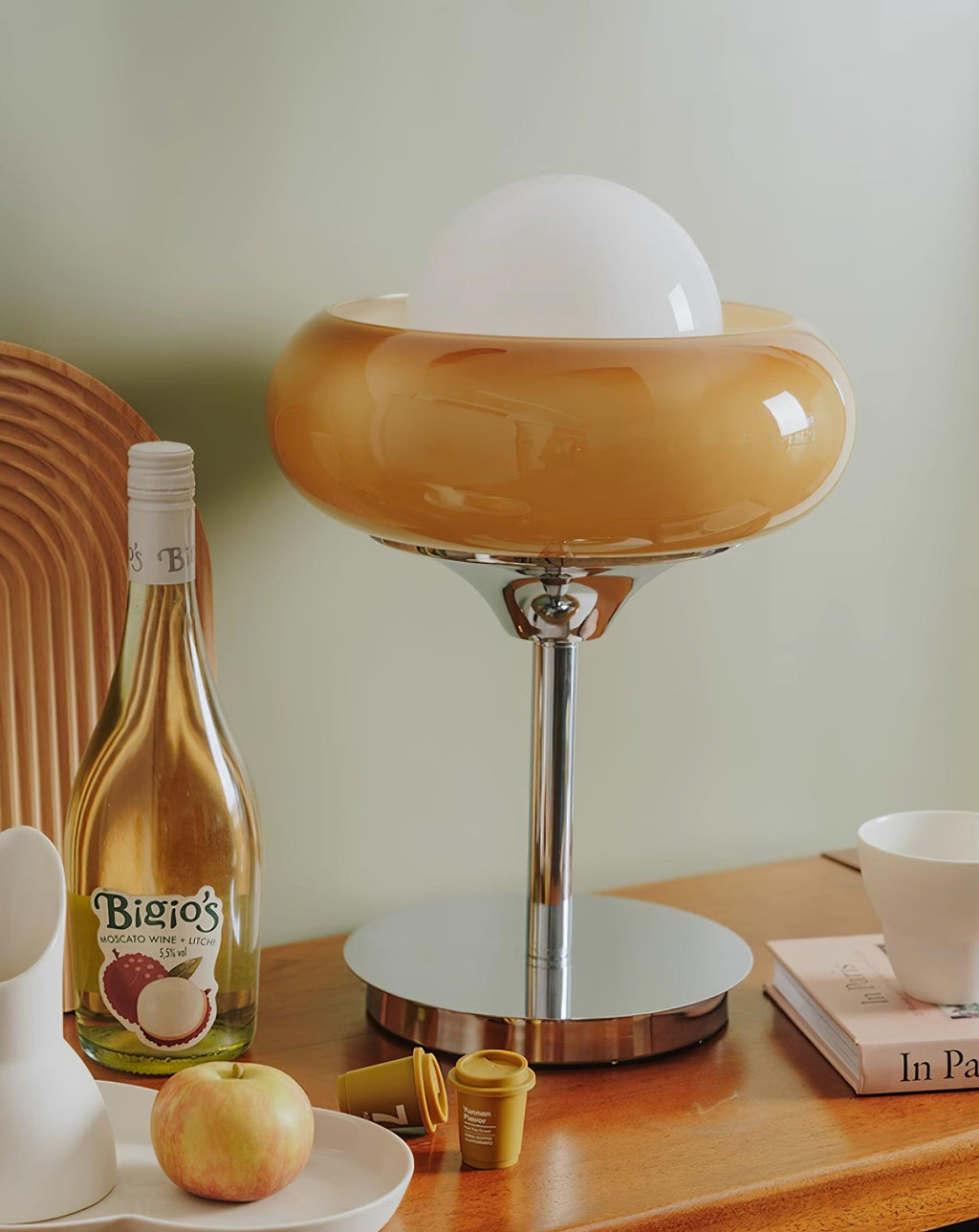 Retrovia Table Lamp