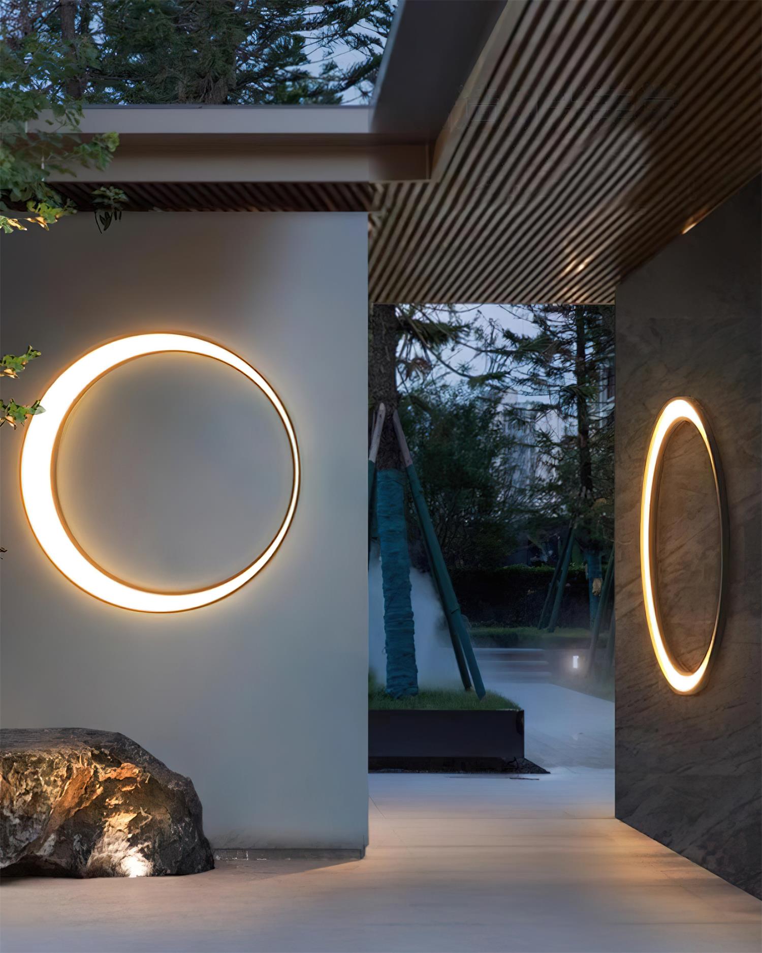 Half Moon Outdoor Wall Lamp