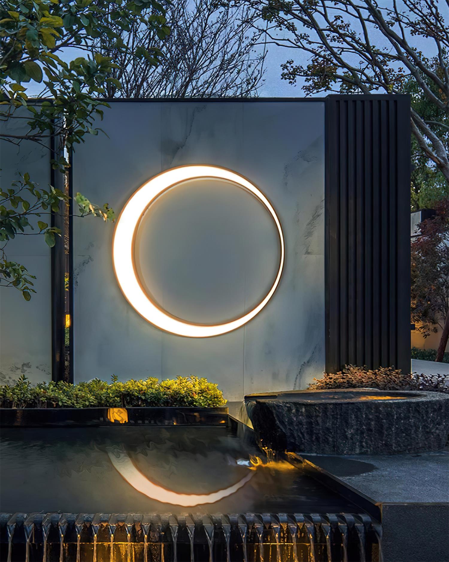 Half Moon Outdoor Wall Lamp