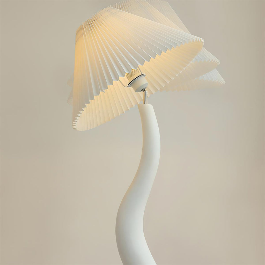 Haruki Twisted Floor Lamp