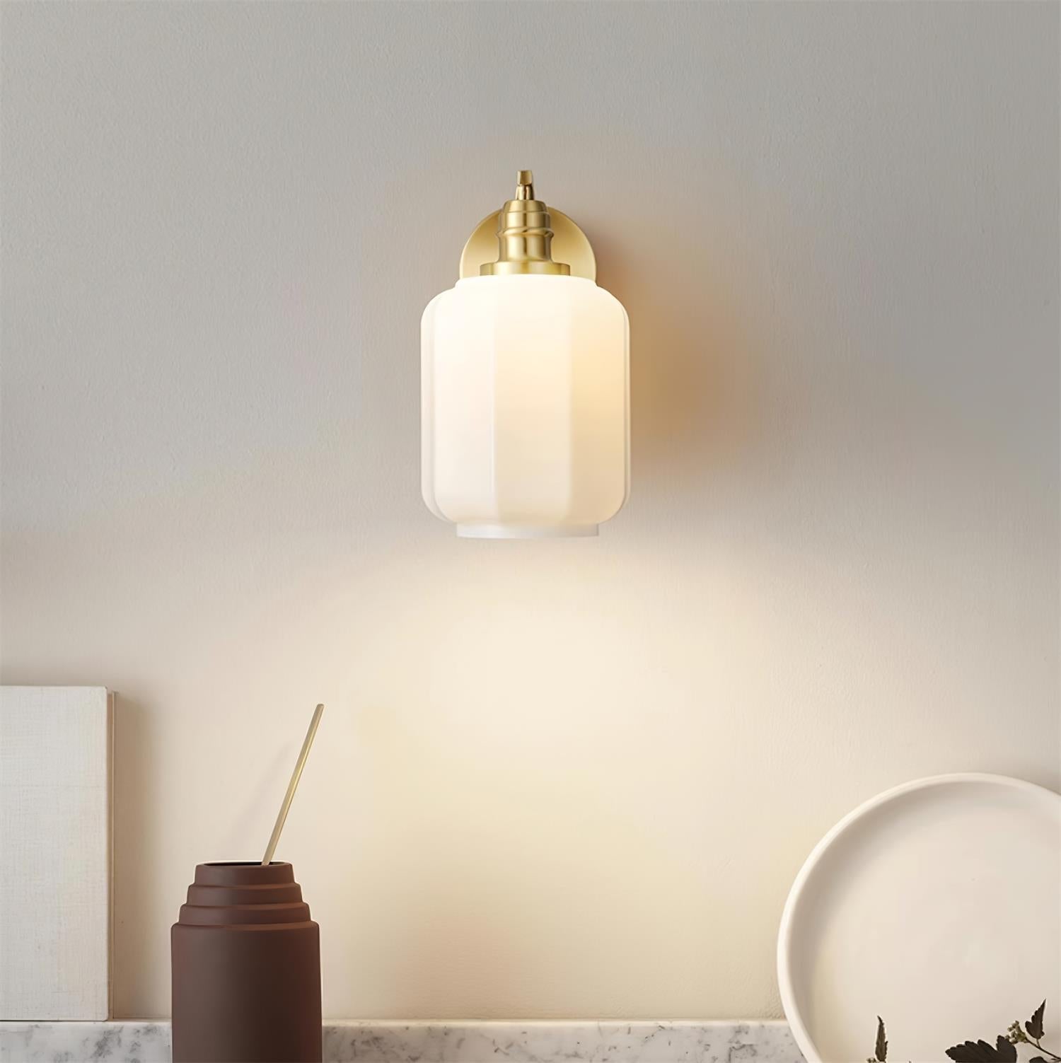 Henry Plug In Wall Lamp
