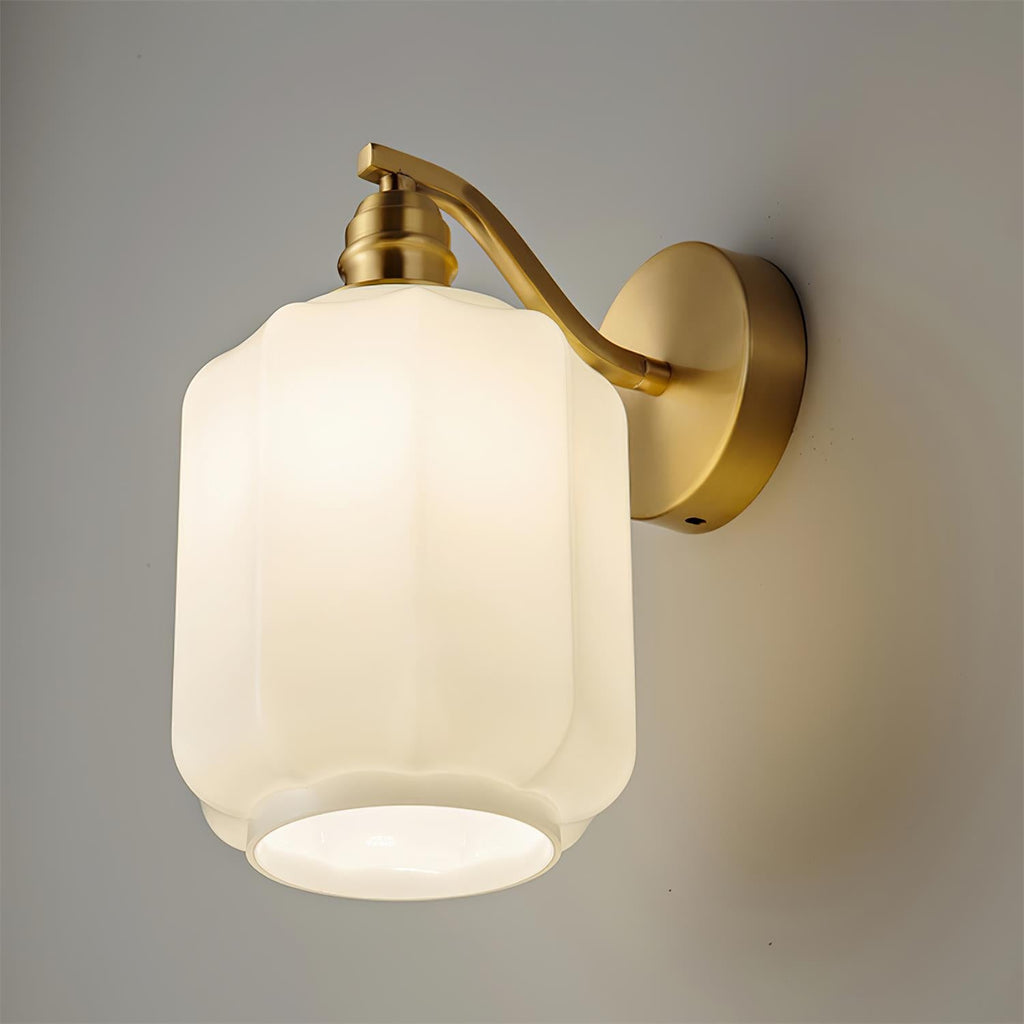 Henry Plug In Wall Lamp