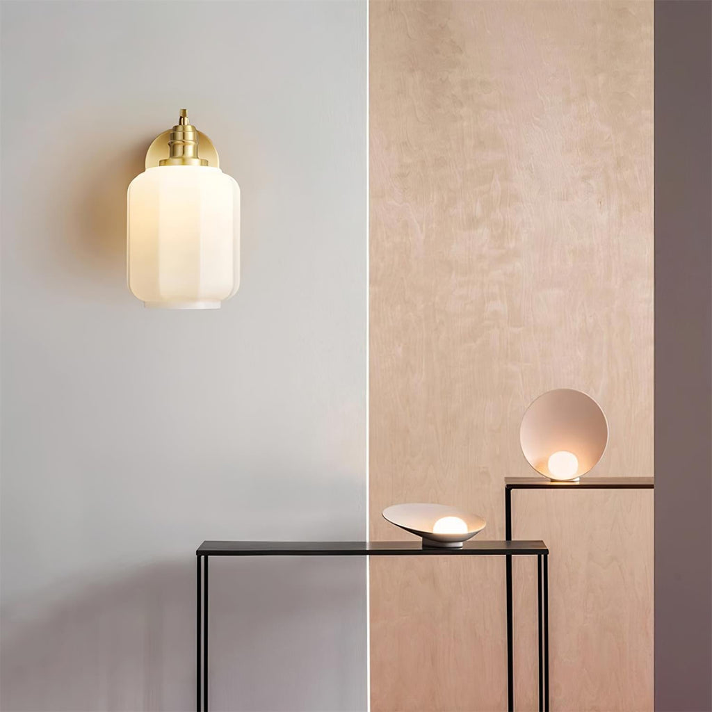 Henry Plug In Wall Lamp