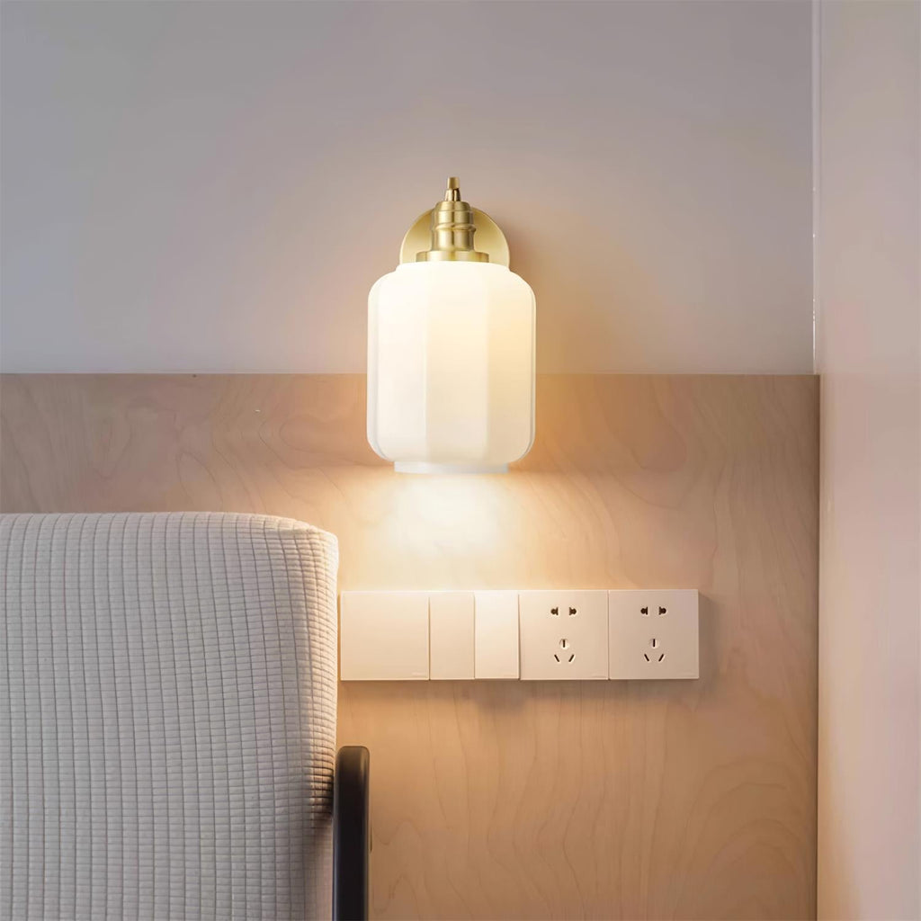 Henry Plug In Wall Lamp