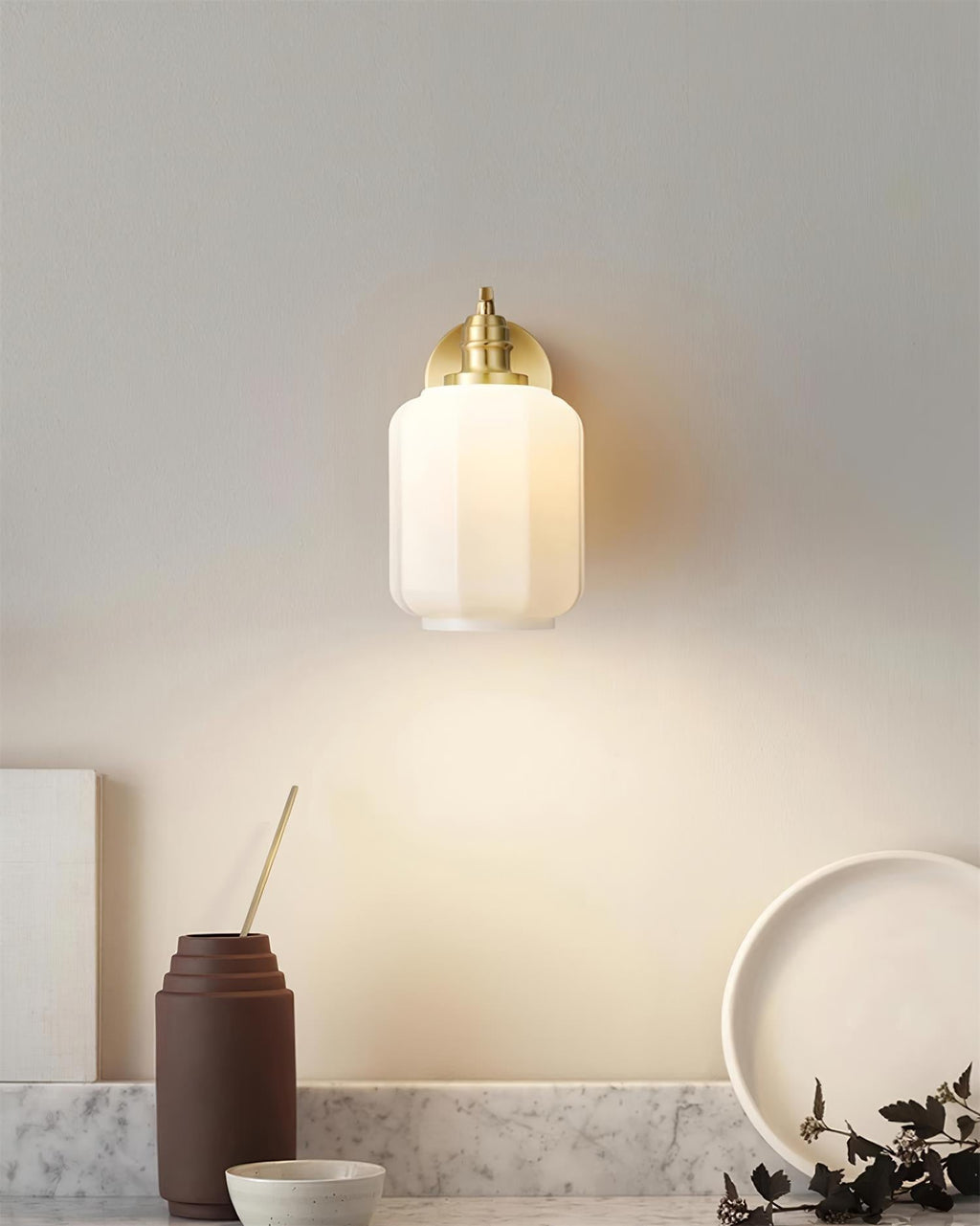 Henry Plug In Wall Lamp