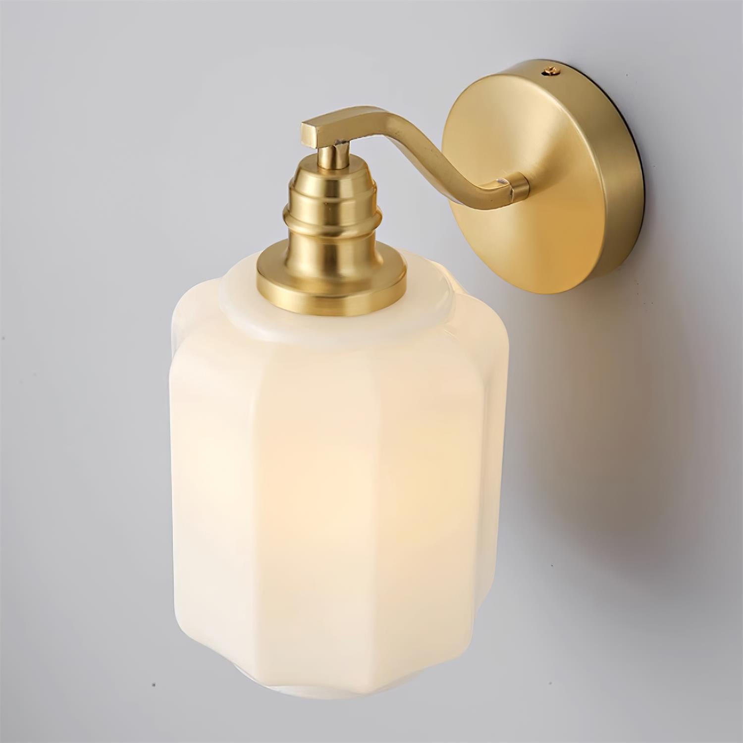 Henry Plug In Wall Lamp