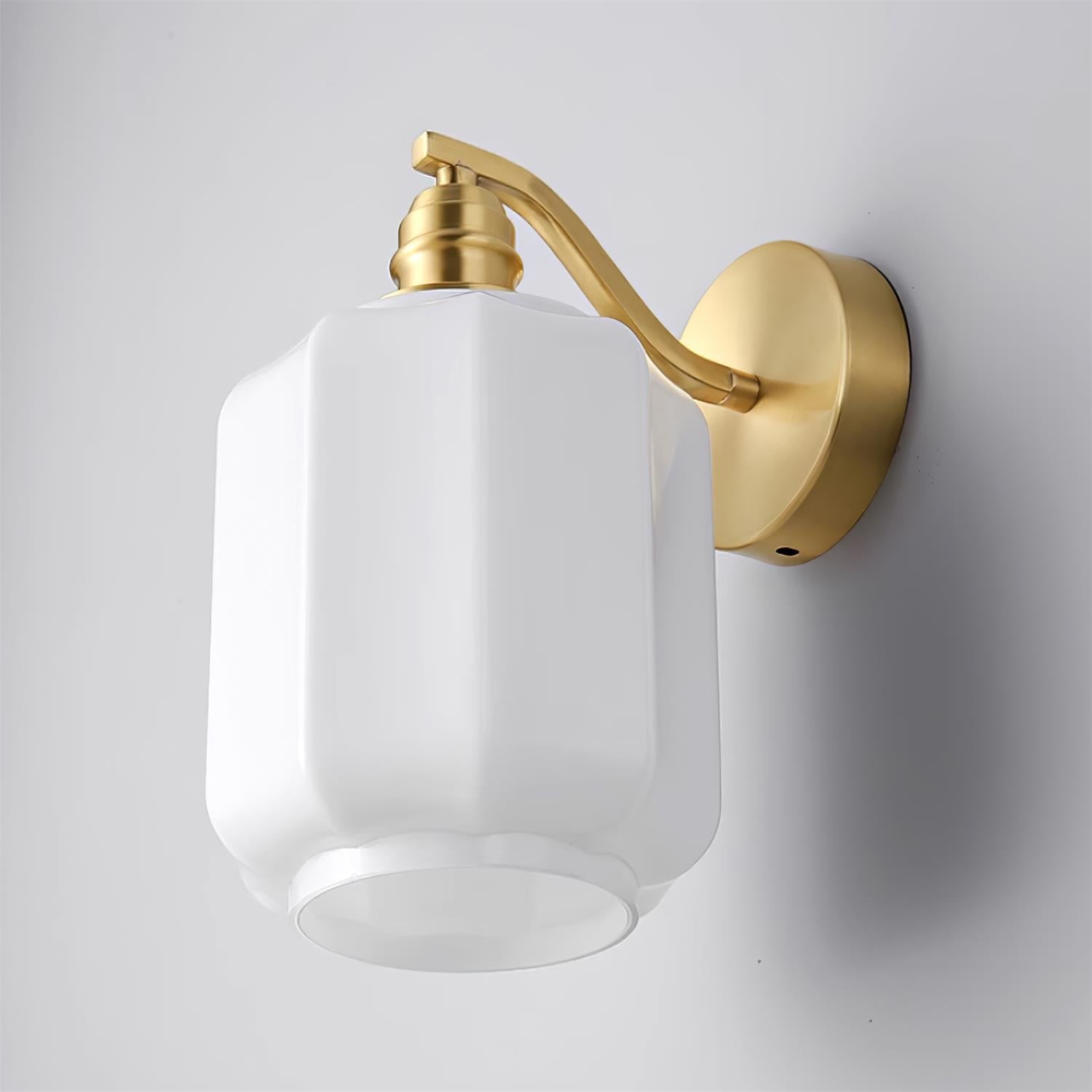 Henry Plug In Wall Lamp
