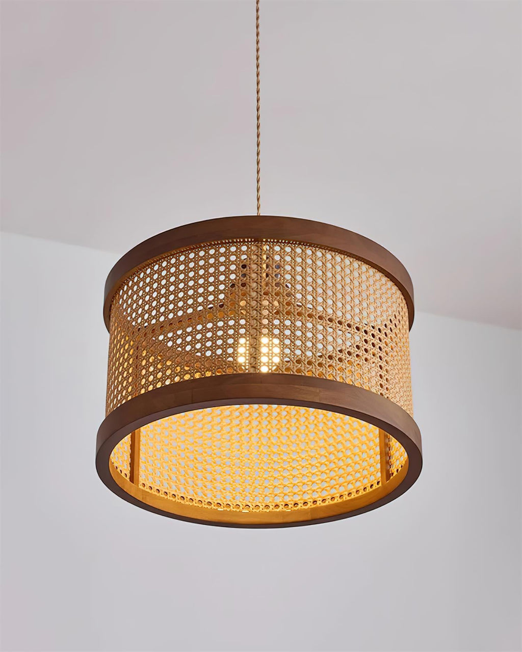Hoopa Rattan Pendant Lamp