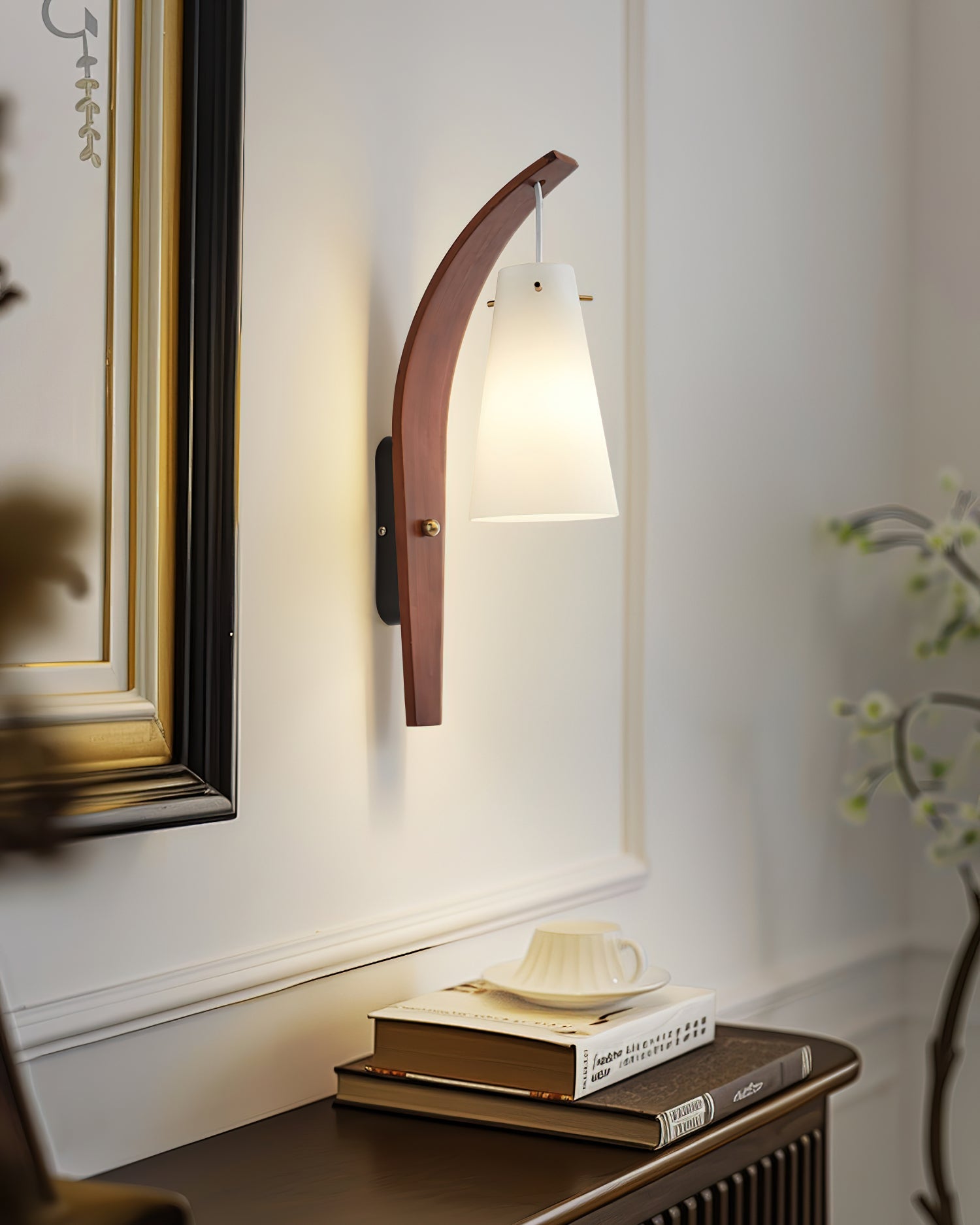 Karo Wall Lamp