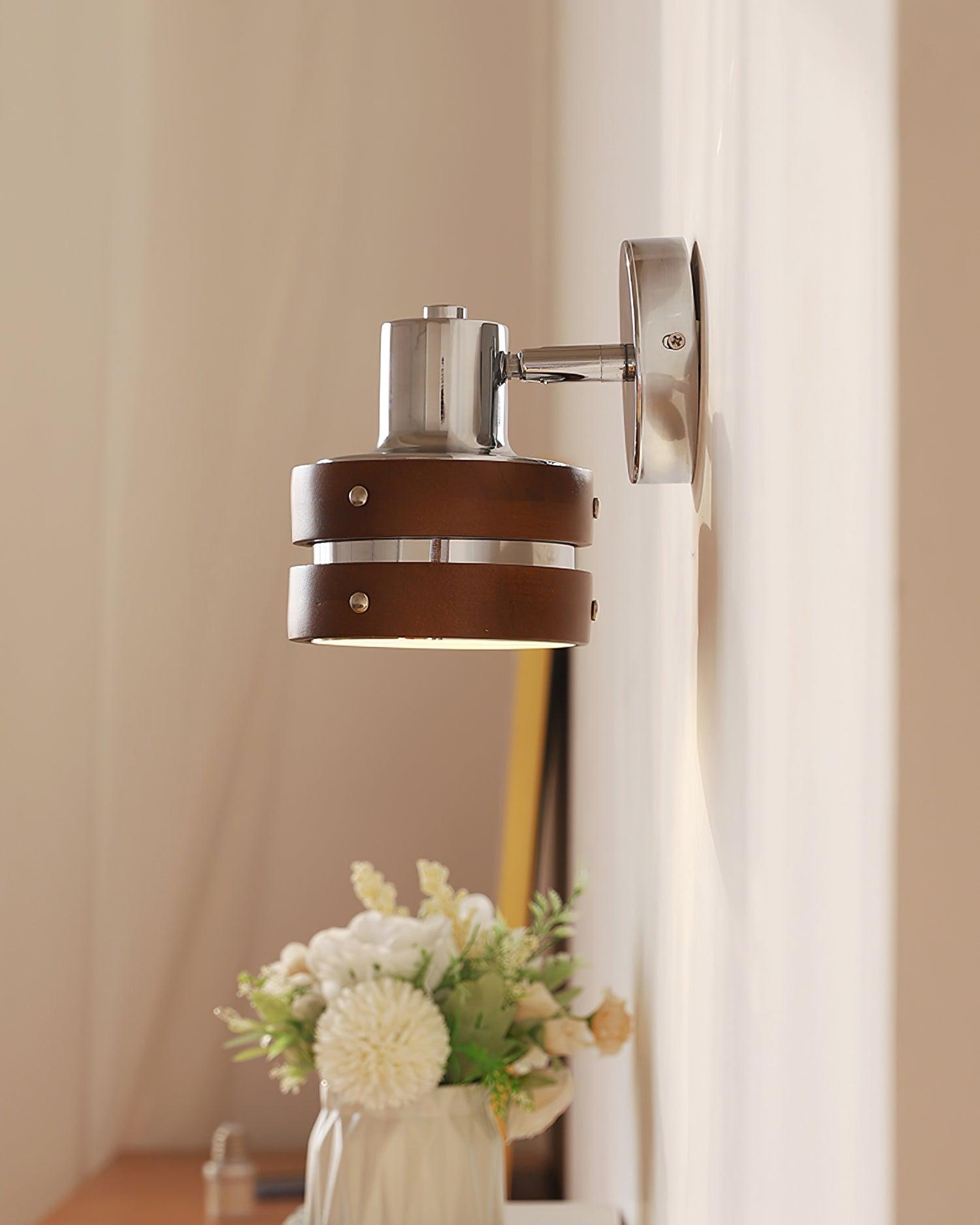 Karry Wall Lamp