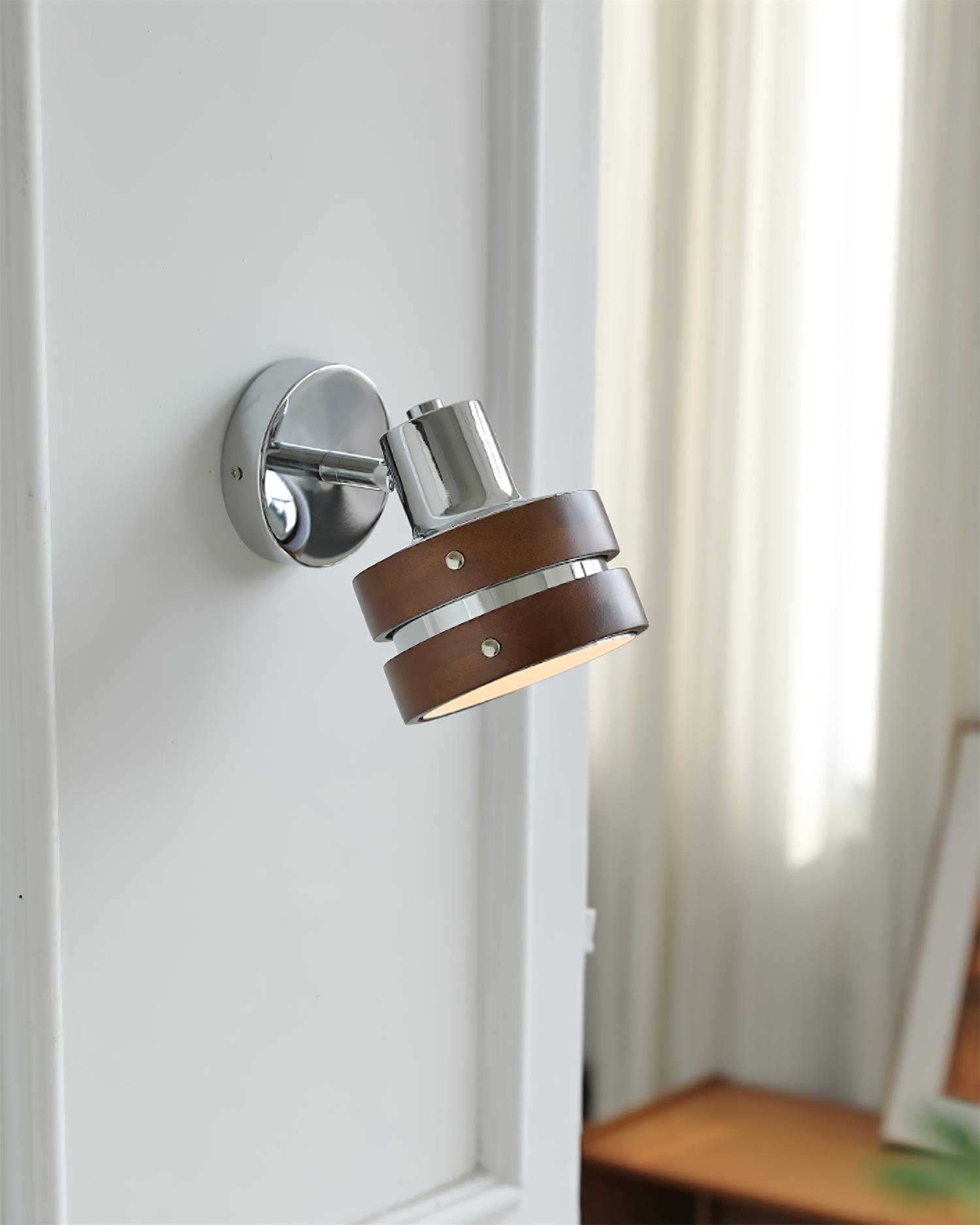 Karry Wall Lamp