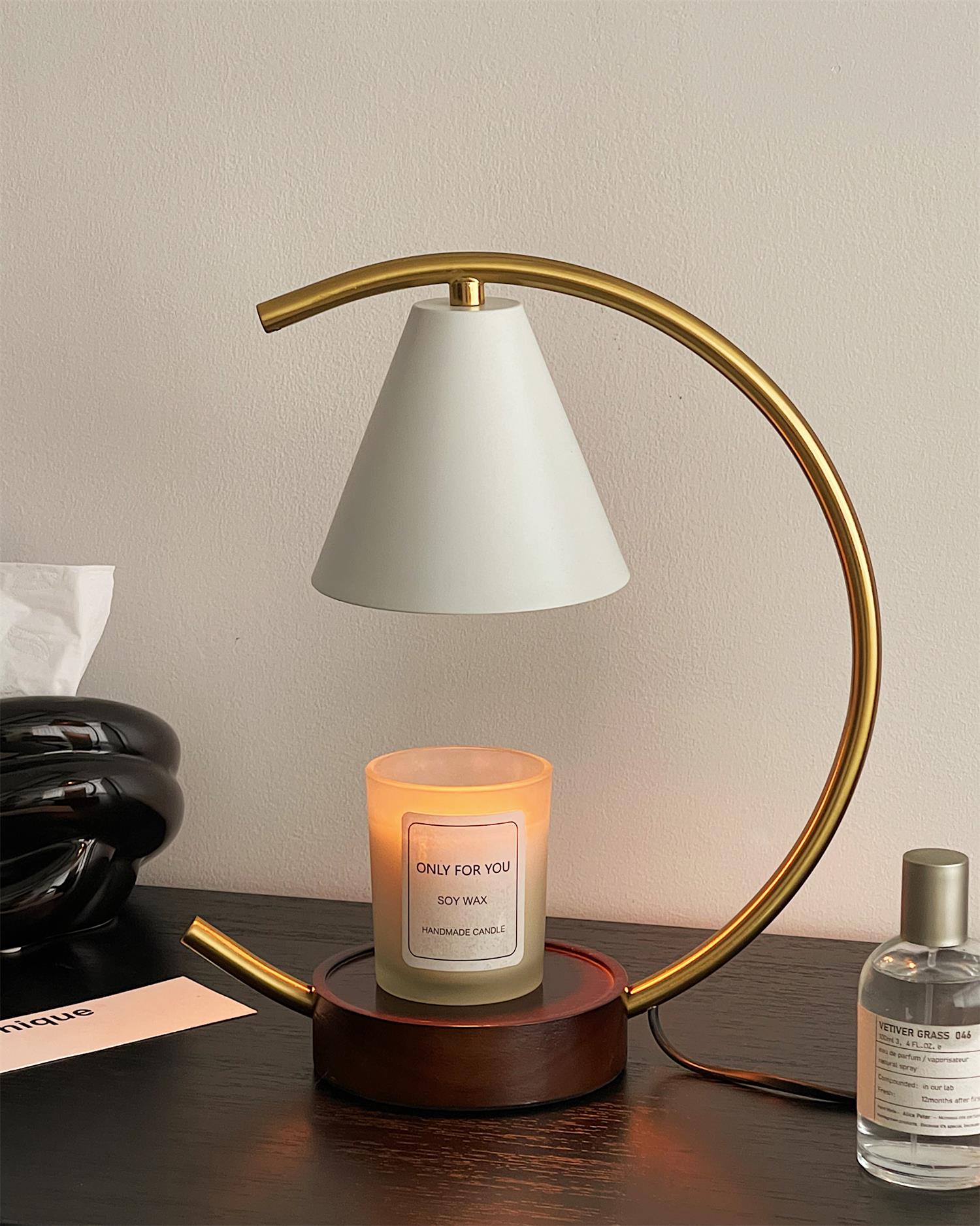 Kizzy Candle Warmer Lamp
