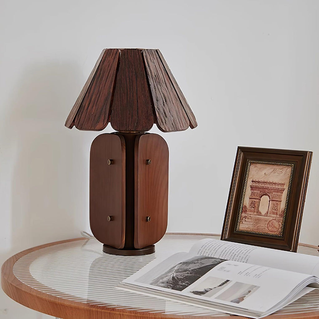 Kubec Table Lamp