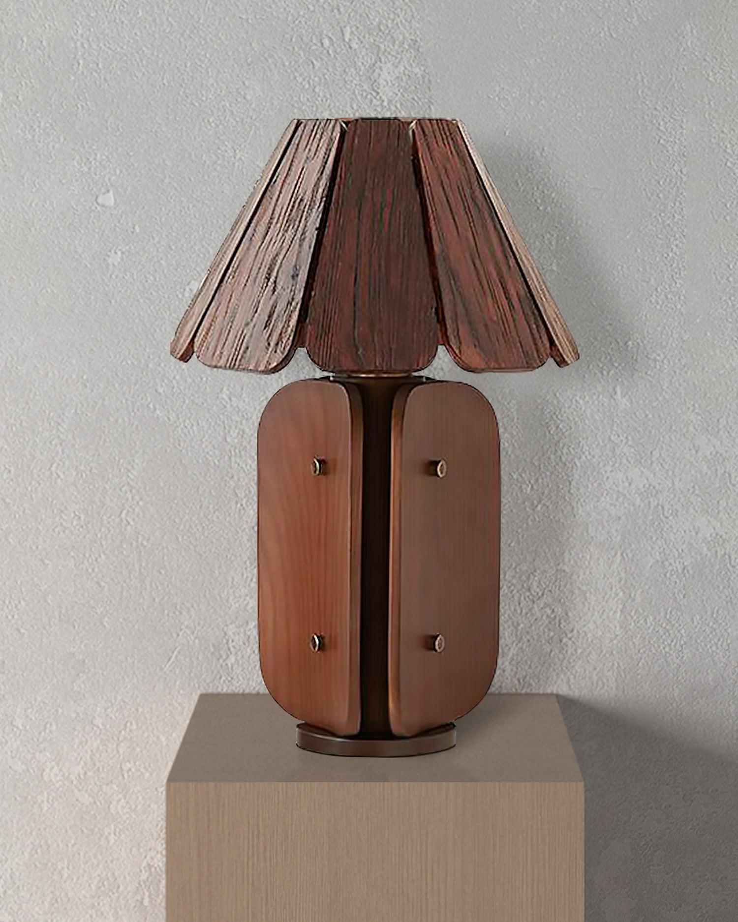 Kubec Table Lamp
