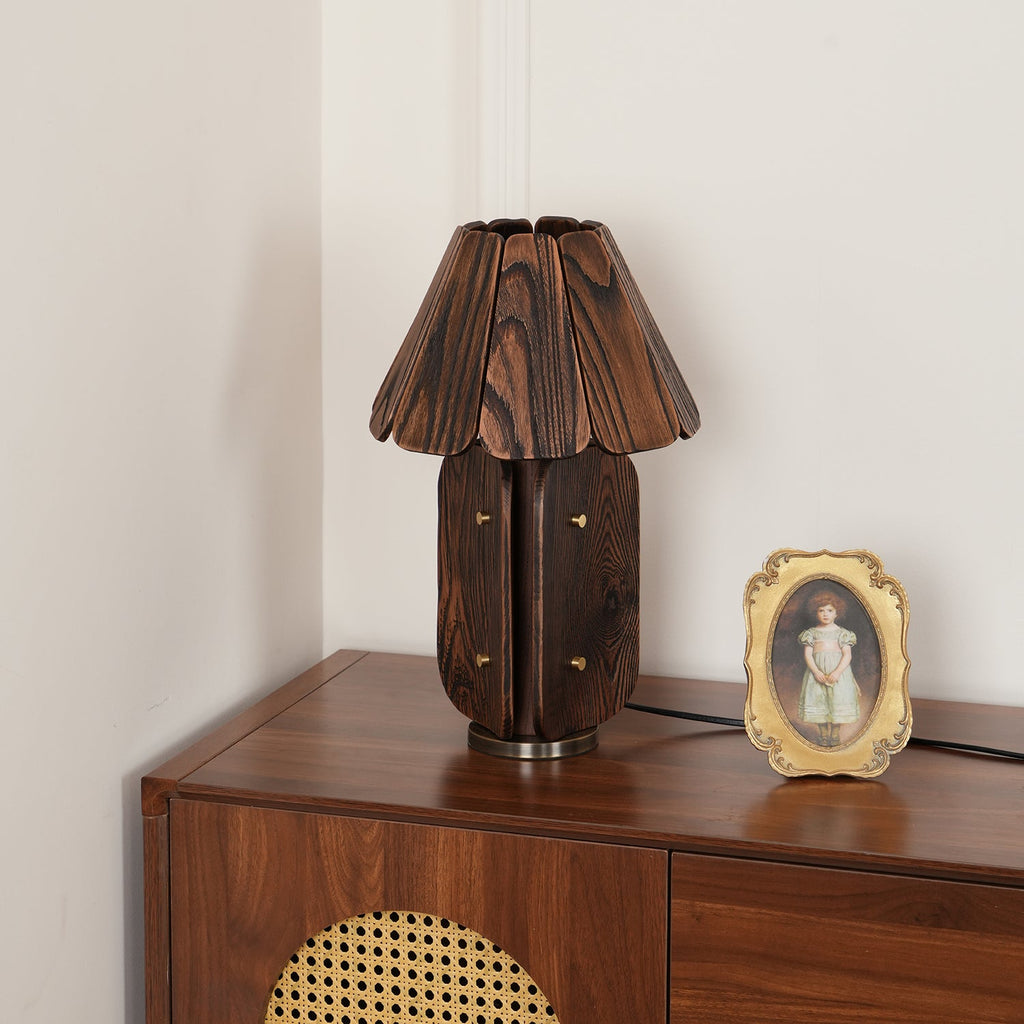 Kubec Table Lamp