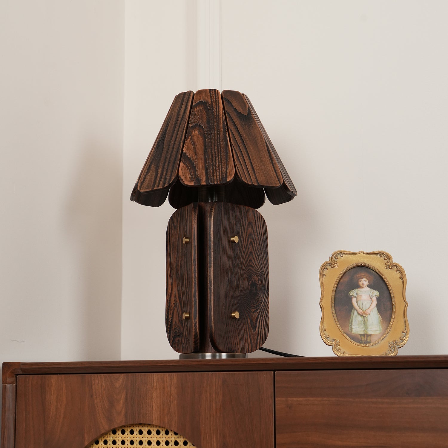 Kubec Table Lamp