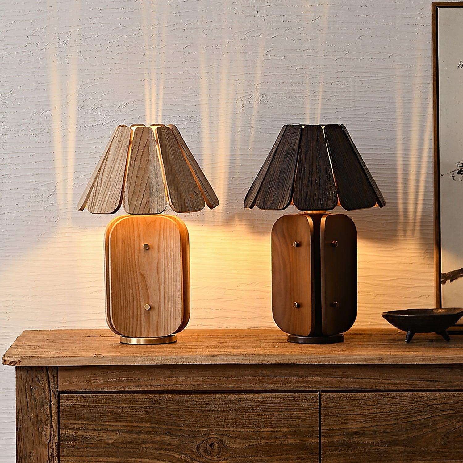 Kubec Table Lamp
