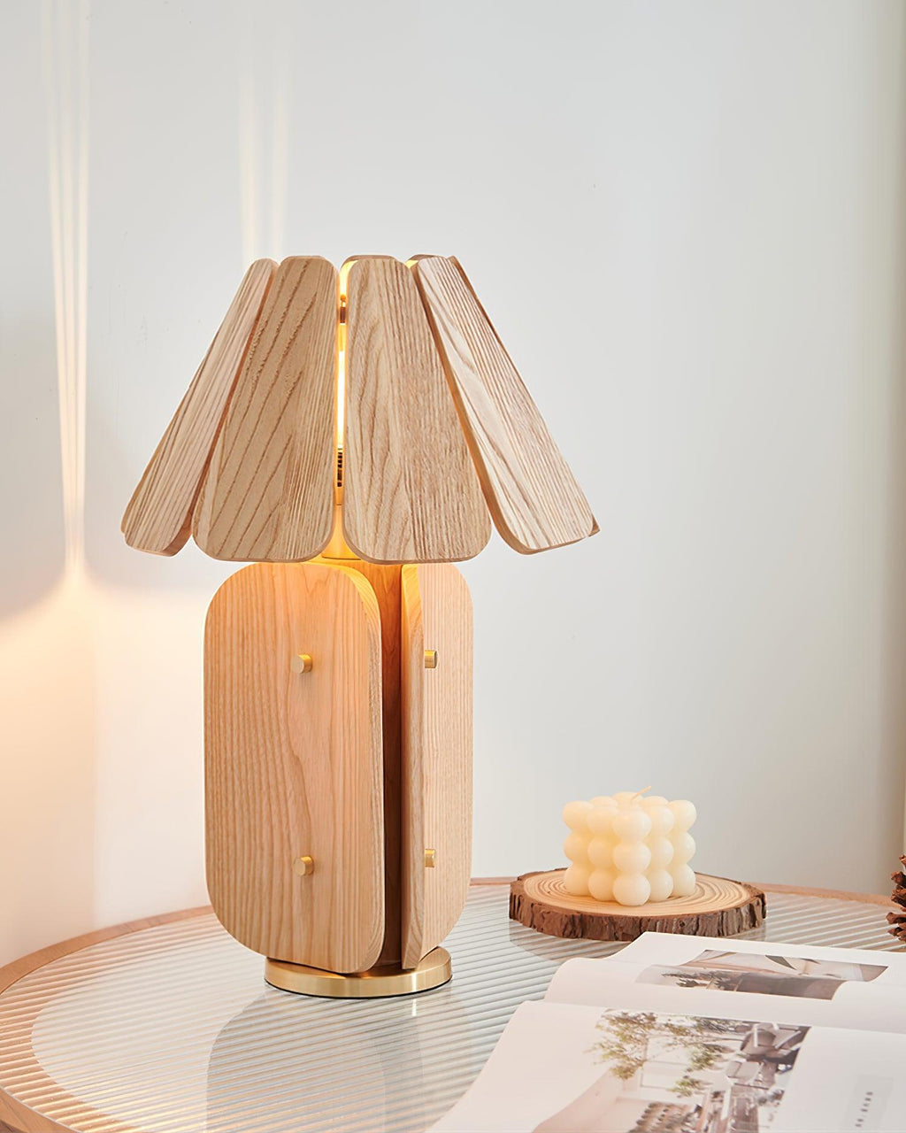 Kubec Table Lamp