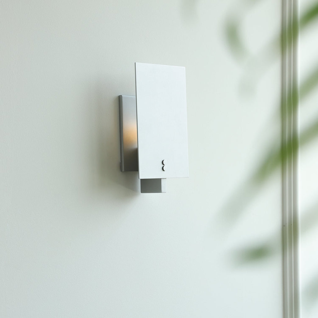 Kyren Wall Lamp
