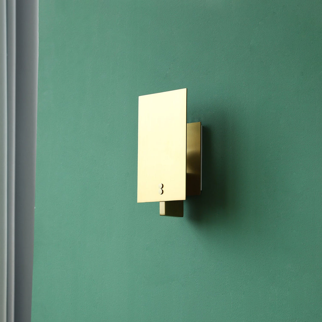 Kyren Wall Lamp