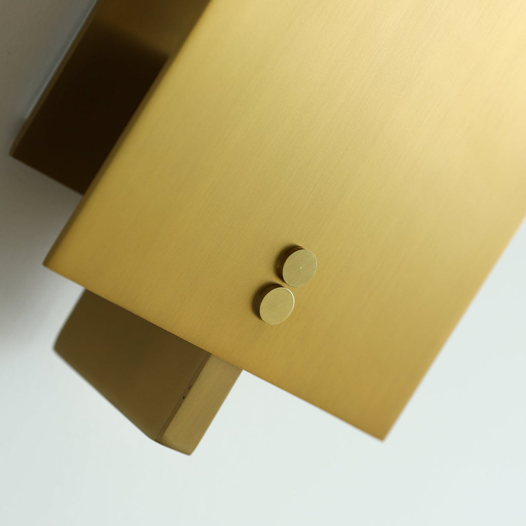 Kyren Wall Lamp