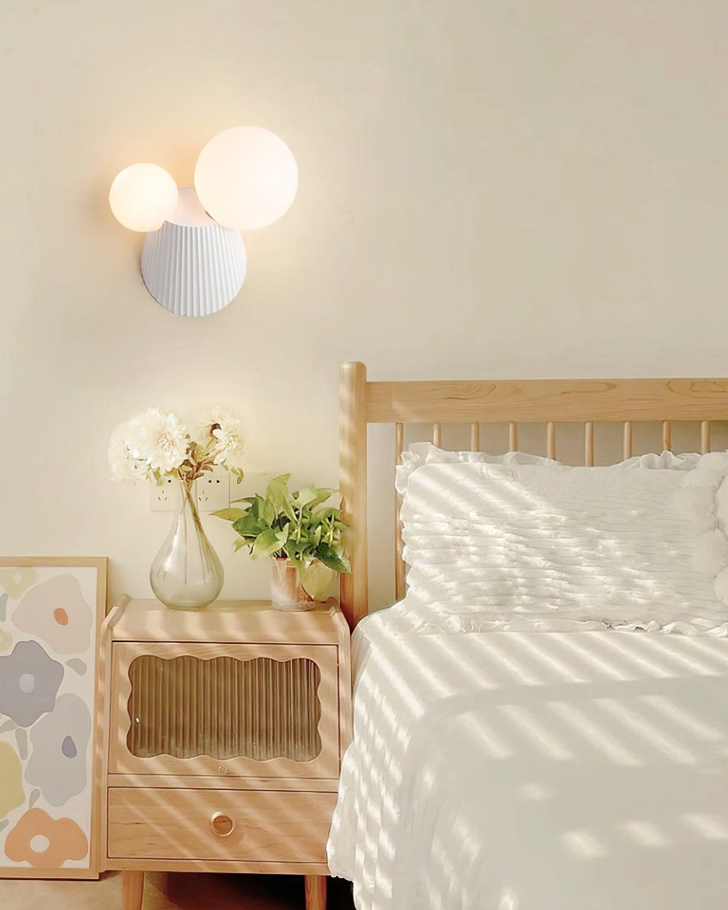 Land Wall Light