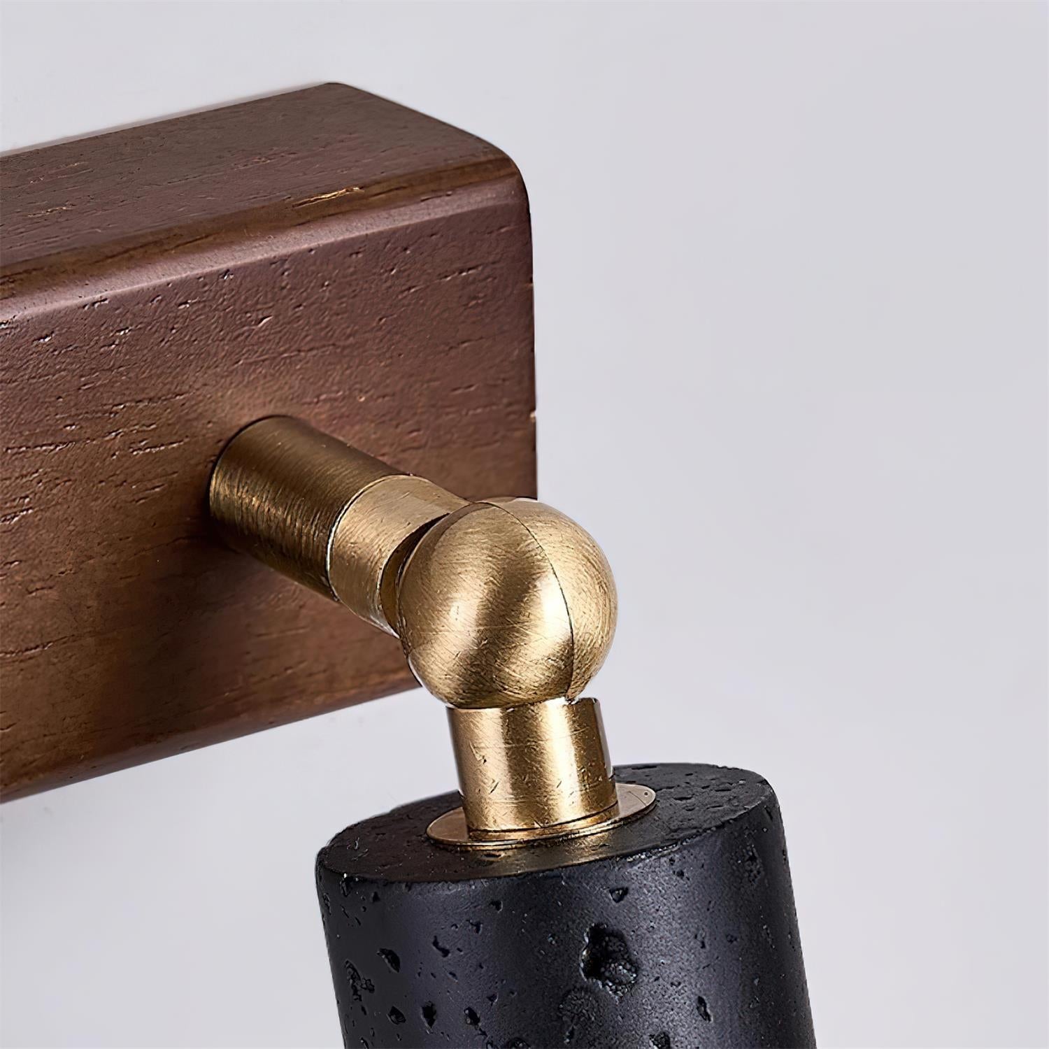 Lavaire Wall Lamp