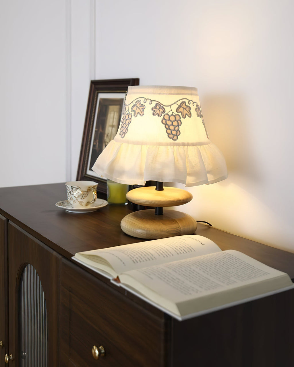 Lavelle Table Light