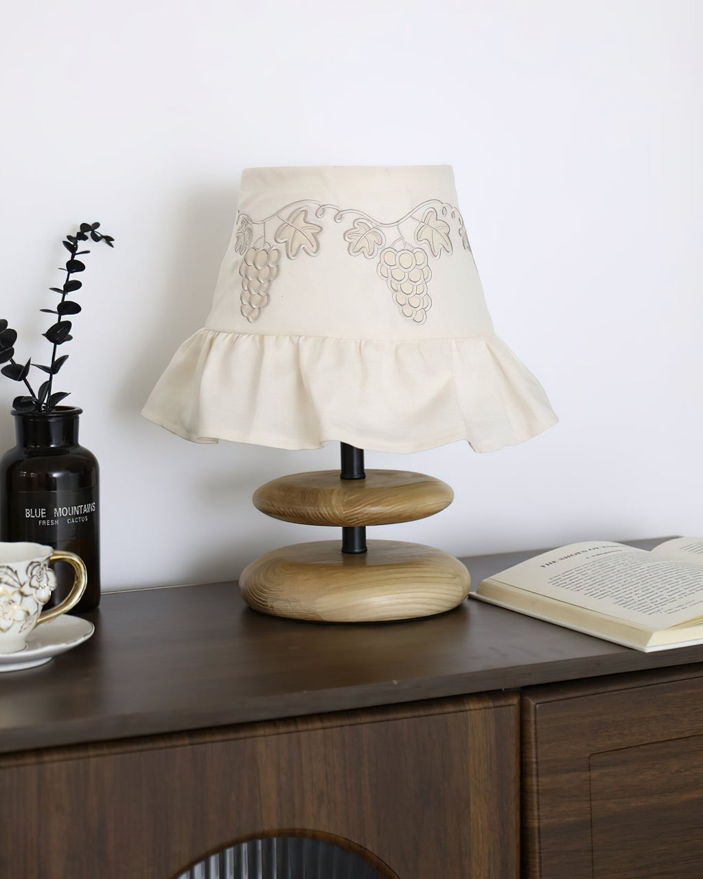 Lavelle Table Light