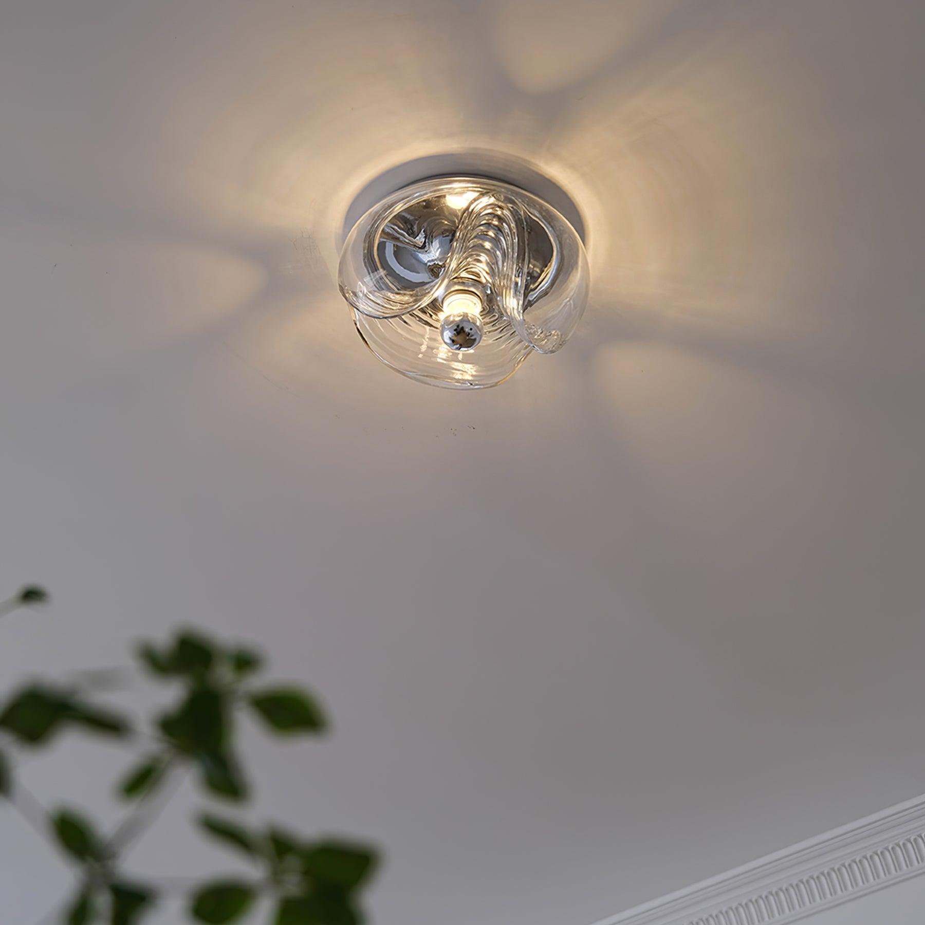 Leisa Wall Lamp