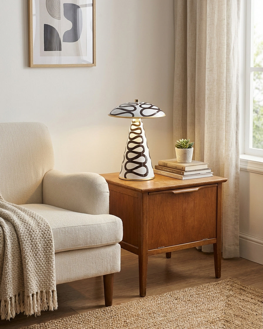 Lemora Table Light