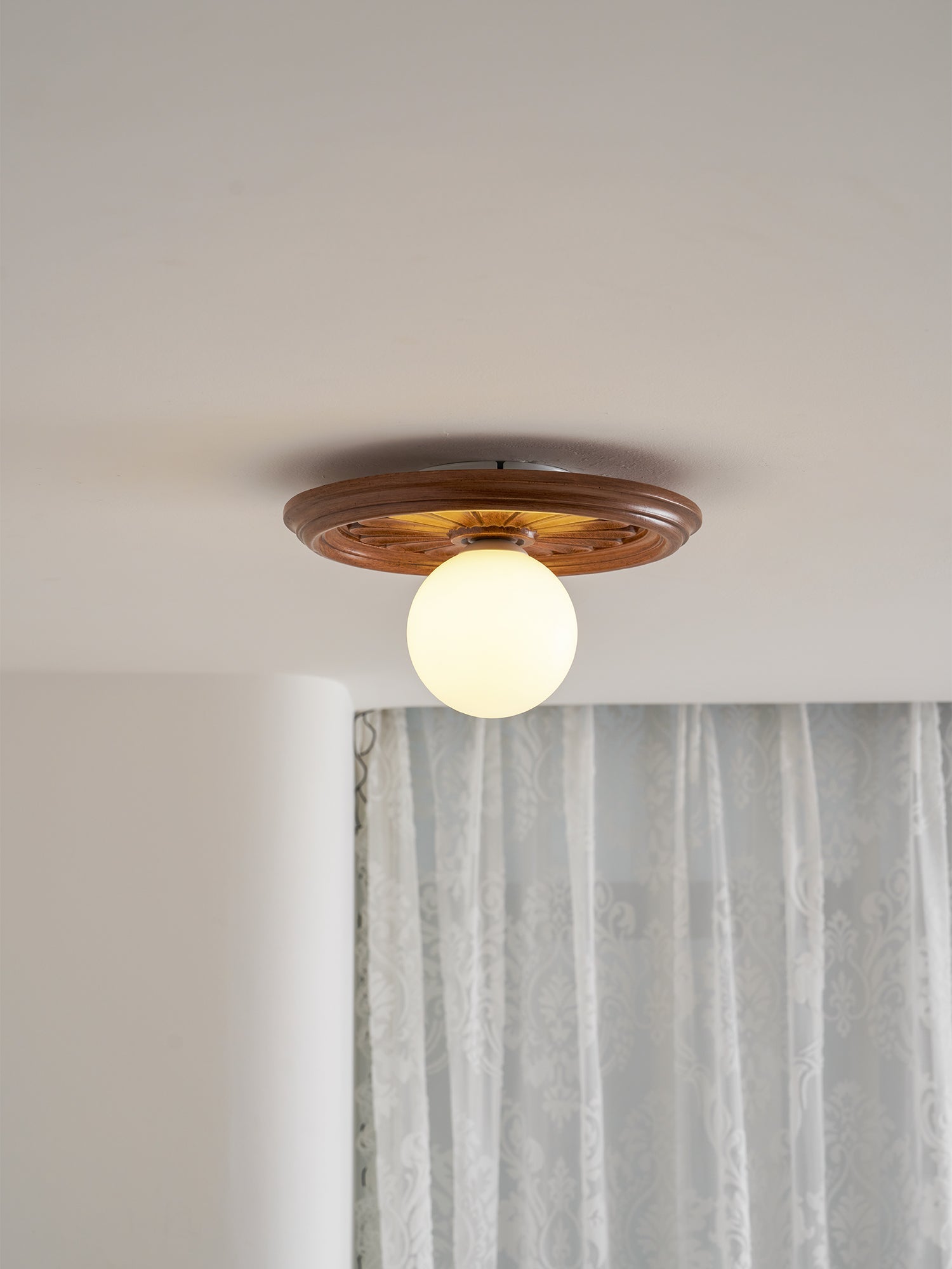 Liila Ceiling Light