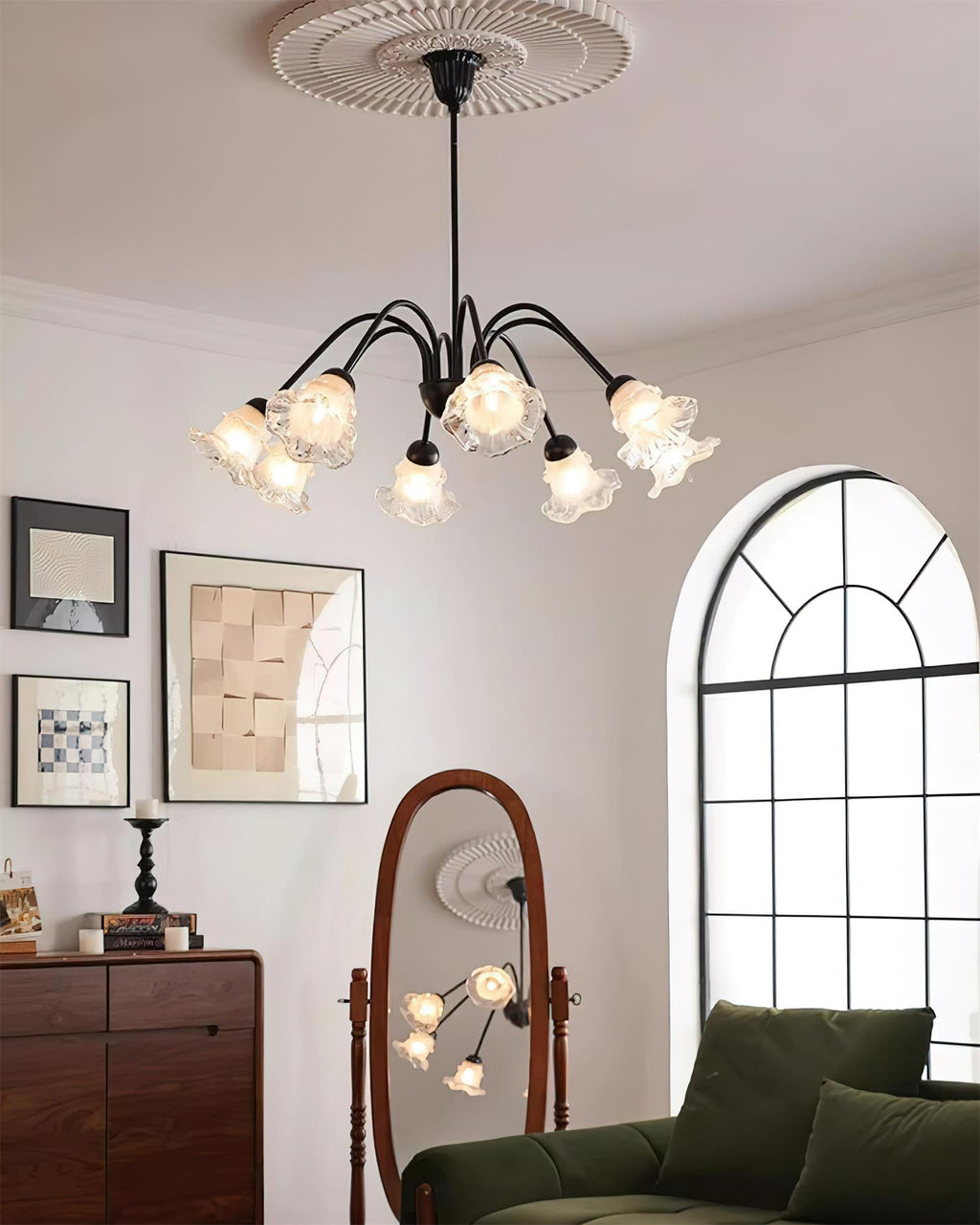 Lilura Chandelier