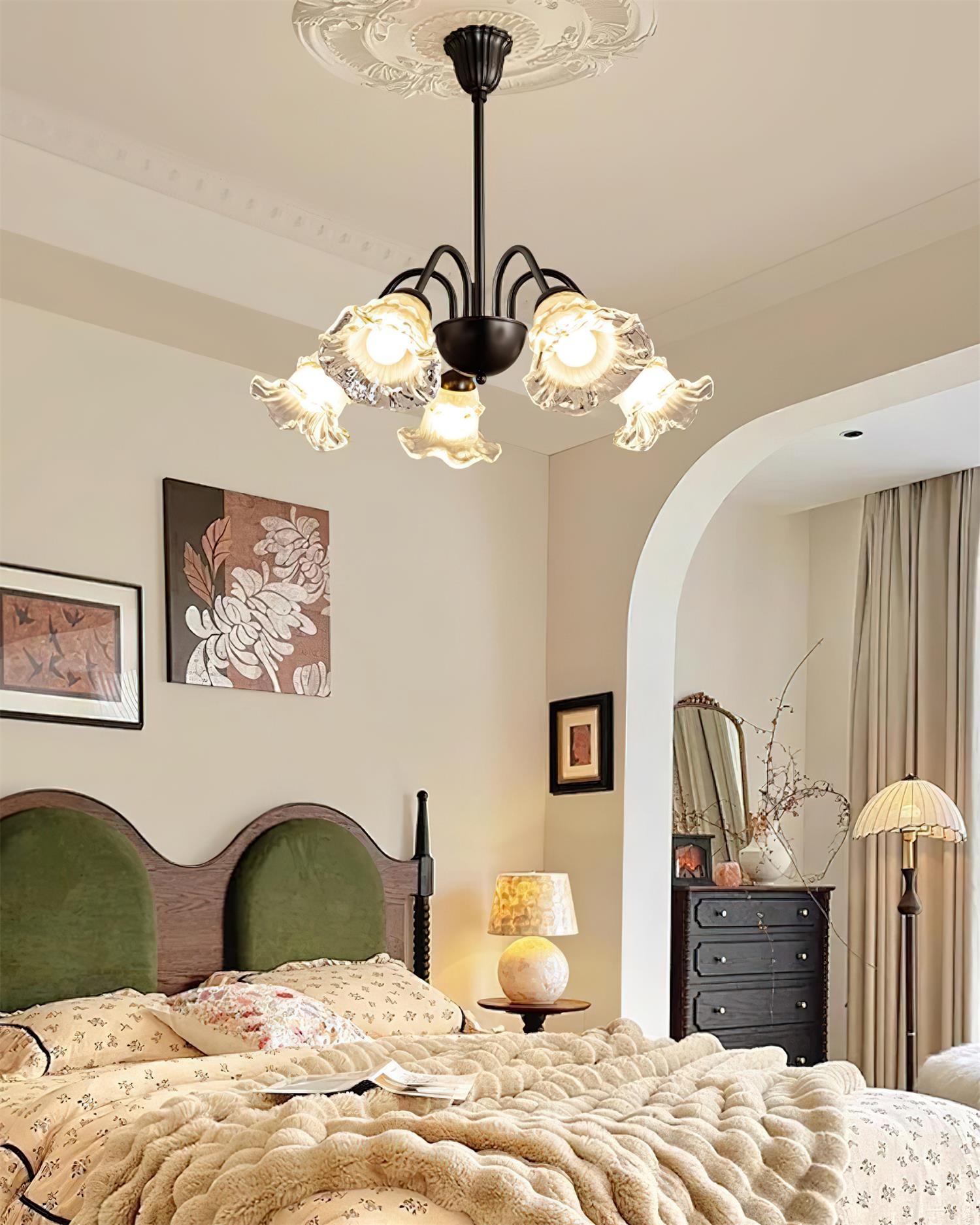Lilura Chandelier